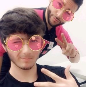 Meet your Posher, Brandon